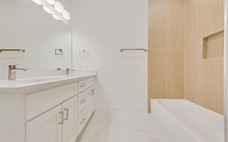 219 W Yarmouth Street, Dallas, TX 75208, 3 Bedrooms Bedrooms, ,2 BathroomsBathrooms,Residential,For Sale,219 W Yarmouth Street,0,21101057