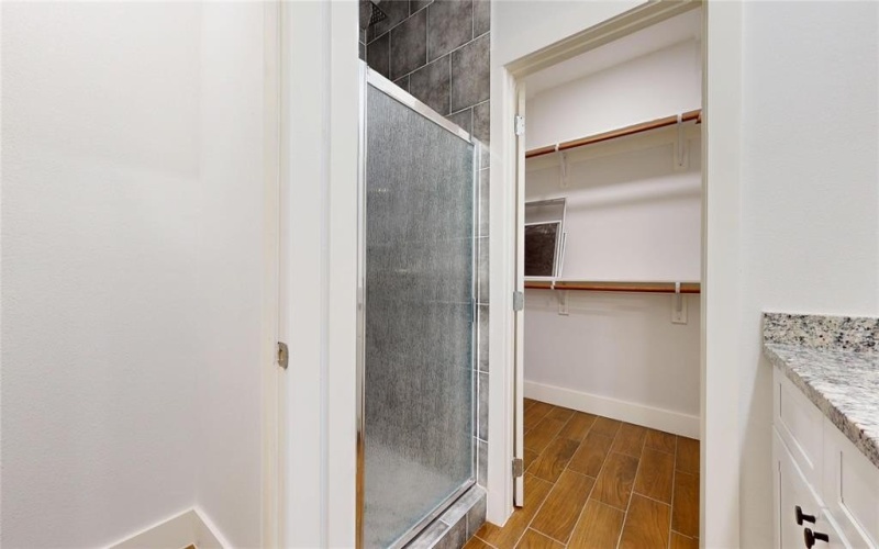 1615 Poplar Street, Dallas, TX 75215, 4 Bedrooms Bedrooms, ,2 BathroomsBathrooms,Residential,For Sale,1615 Poplar Street,0,21101093