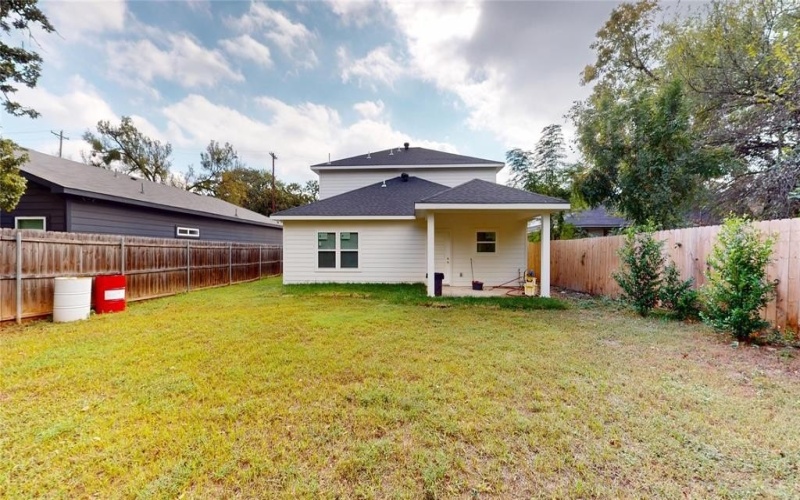 1615 Poplar Street, Dallas, TX 75215, 4 Bedrooms Bedrooms, ,2 BathroomsBathrooms,Residential,For Sale,1615 Poplar Street,0,21101093