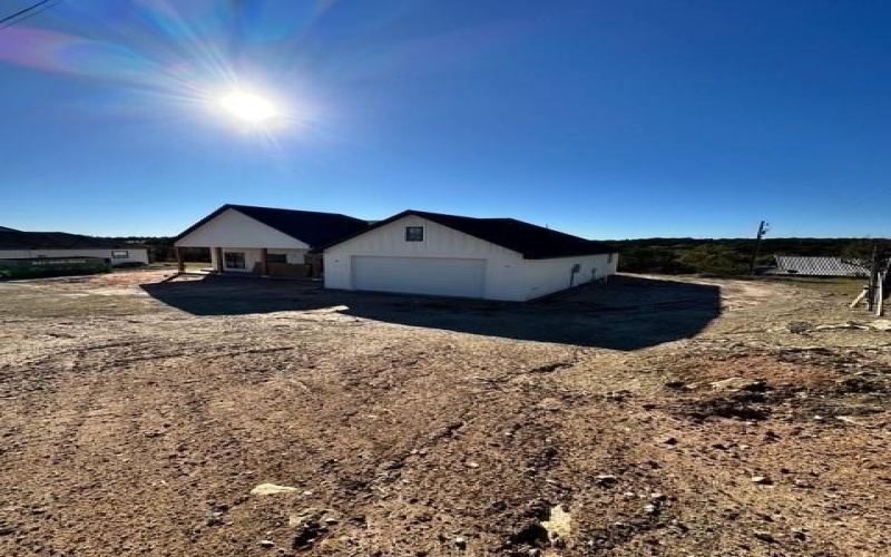 1670 Beacon Lake Drive, Bluff Dale, TX 76433, 3 Bedrooms Bedrooms, ,2 BathroomsBathrooms,Residential,For Sale,1670 Beacon Lake Drive,0,21101133