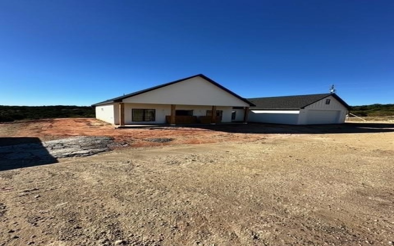 1670 Beacon Lake Drive, Bluff Dale, TX 76433, 3 Bedrooms Bedrooms, ,2 BathroomsBathrooms,Residential,For Sale,1670 Beacon Lake Drive,0,21101133