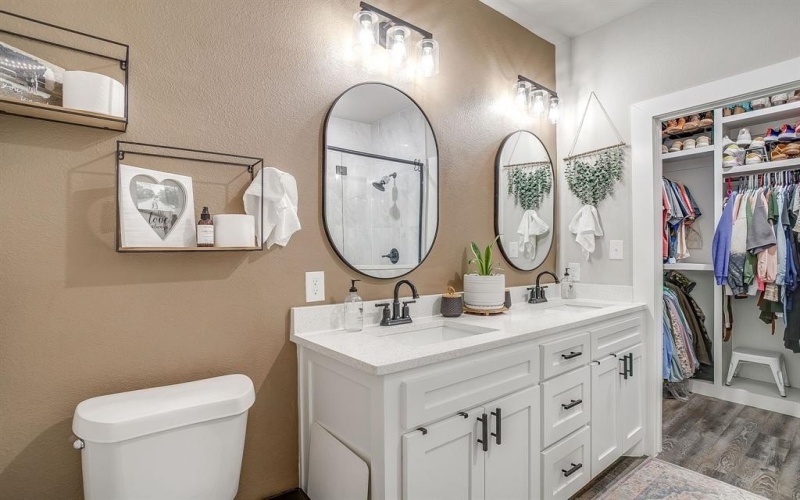 9720 Scenic View Court, Rio Vista, TX 76093, 3 Bedrooms Bedrooms, ,2 BathroomsBathrooms,Residential,For Sale,9720 Scenic View Court,0,21101283