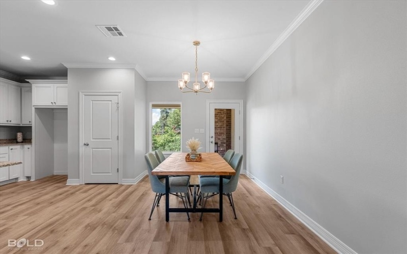 5870 Northwood Oaks, Shreveport, LA 71107, 4 Bedrooms Bedrooms, ,2 BathroomsBathrooms,Residential,For Sale,5870 Northwood Oaks,0,21101316