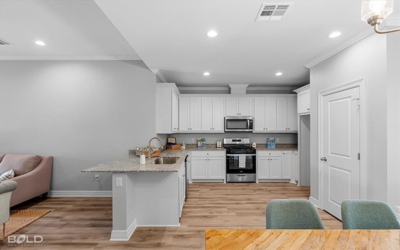 5870 Northwood Oaks, Shreveport, LA 71107, 4 Bedrooms Bedrooms, ,2 BathroomsBathrooms,Residential,For Sale,5870 Northwood Oaks,0,21101316