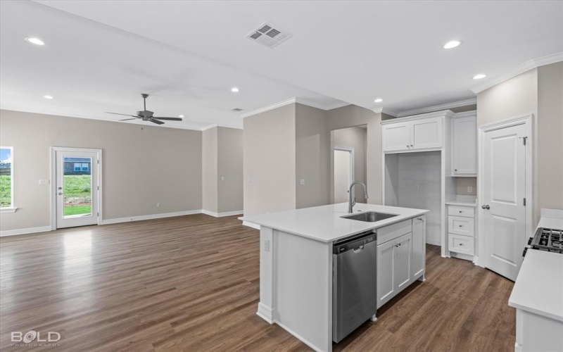 5862 Northwood Oaks, Shreveport, LA 71107, 4 Habitaciones Habitaciones , ,2 BañosBaños,Residential,En Venta,5862 Northwood Oaks,0,21101346