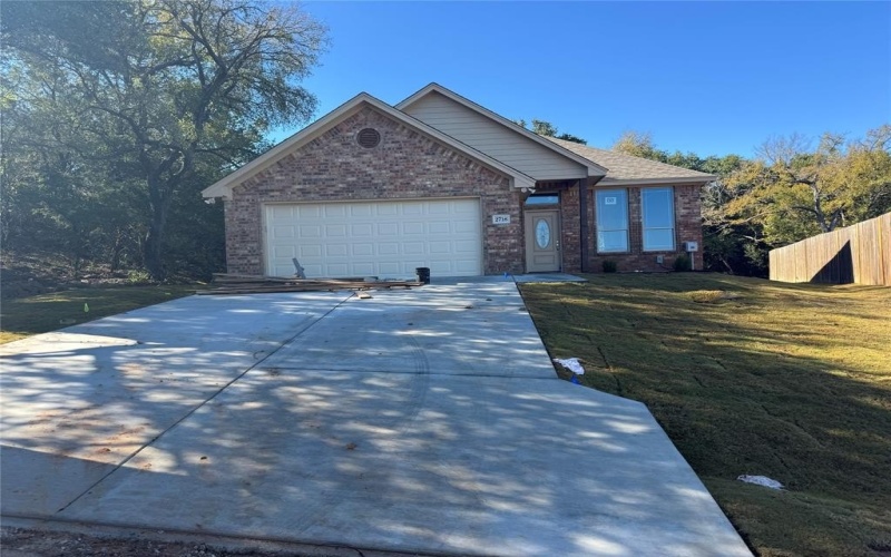 2718 Austin Drive, Granbury, TX 76048, 3 Bedrooms Bedrooms, ,2 BathroomsBathrooms,Residential,For Sale,2718 Austin Drive,0,21101390