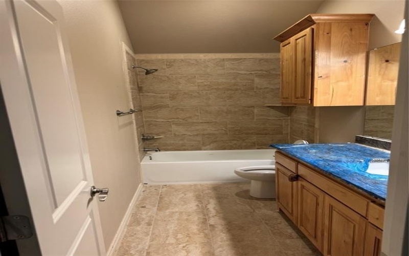 2718 Austin Drive, Granbury, TX 76048, 3 Bedrooms Bedrooms, ,2 BathroomsBathrooms,Residential,For Sale,2718 Austin Drive,0,21101390