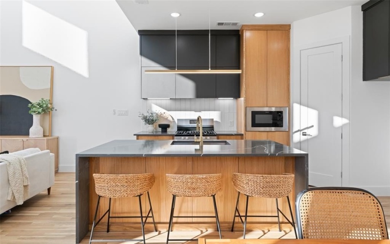 2315 S Vernon Avenue, Dallas, TX 75224, 3 Bedrooms Bedrooms, ,3 BathroomsBathrooms,Residential,For Sale,2315 S Vernon Avenue,0,21101415