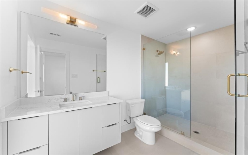 2315 S Vernon Avenue, Dallas, TX 75224, 3 Bedrooms Bedrooms, ,3 BathroomsBathrooms,Residential,For Sale,2315 S Vernon Avenue,0,21101415