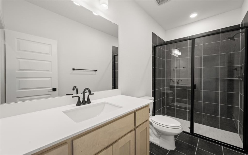 205 Hollingsworth Lane, Glenn Heights, TX 75154, 4 Bedrooms Bedrooms, ,3 BathroomsBathrooms,Residential,For Sale,205 Hollingsworth Lane,0,21101558