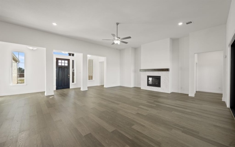 141 Hollingsworth Lane, Oak Leaf, TX 75154, 4 Bedrooms Bedrooms, ,3 BathroomsBathrooms,Residential,For Sale,141 Hollingsworth Lane,0,21101588