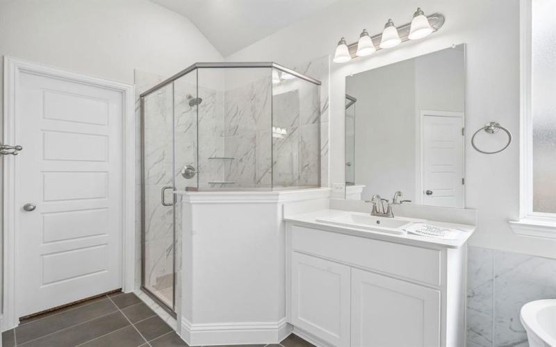 625 Majestic Oak Lane, Waxahachie, TX 75165, 4 Habitaciones Habitaciones , ,3 BañosBaños,Residential,En Venta,625 Majestic Oak Lane,0,21101596