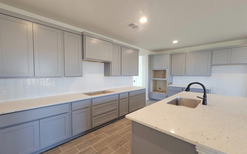 7137 Van Gogh Drive, Royse City, TX 75189, 5 Bedrooms Bedrooms, ,3 BathroomsBathrooms,Residential,For Sale,7137 Van Gogh Drive,0,21101624