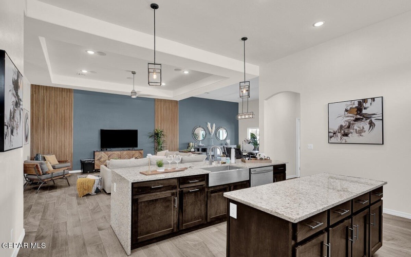 7625 Enchanted Ridge Drive, El Paso, TX 79911, 5 Habitaciones Habitaciones , ,3 BañosBaños,Residential,En Venta,7625 Enchanted Ridge Drive,0,933034