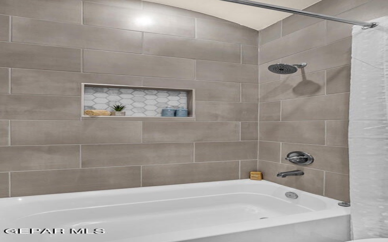 7625 Enchanted Ridge Drive, El Paso, TX 79911, 5 Habitaciones Habitaciones , ,3 BañosBaños,Residential,En Venta,7625 Enchanted Ridge Drive,0,933034