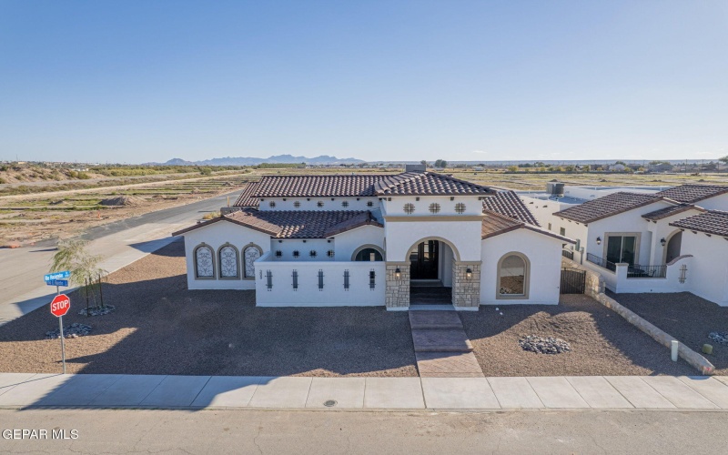 300 RIO DEL RANCHO Court, El Paso, TX 79932, 4 Habitaciones Habitaciones , ,1 BañoBaños,Residential,En Venta,300 RIO DEL RANCHO Court,0,933036