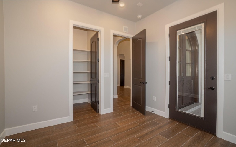 300 RIO DEL RANCHO Court, El Paso, TX 79932, 4 Habitaciones Habitaciones , ,1 BañoBaños,Residential,En Venta,300 RIO DEL RANCHO Court,0,933036