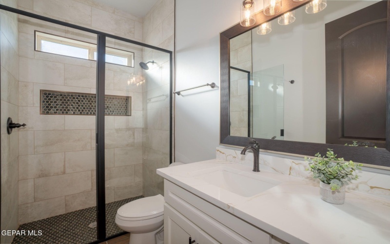 300 RIO DEL RANCHO Court, El Paso, TX 79932, 4 Habitaciones Habitaciones , ,1 BañoBaños,Residential,En Venta,300 RIO DEL RANCHO Court,0,933036