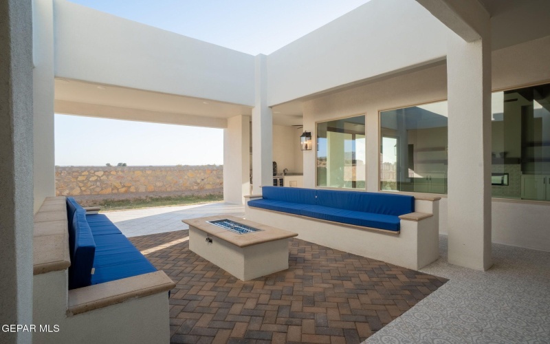 300 RIO DEL RANCHO Court, El Paso, TX 79932, 4 Habitaciones Habitaciones , ,1 BañoBaños,Residential,En Venta,300 RIO DEL RANCHO Court,0,933036