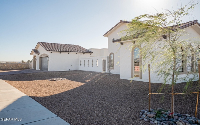 300 RIO DEL RANCHO Court, El Paso, TX 79932, 4 Habitaciones Habitaciones , ,1 BañoBaños,Residential,En Venta,300 RIO DEL RANCHO Court,0,933036