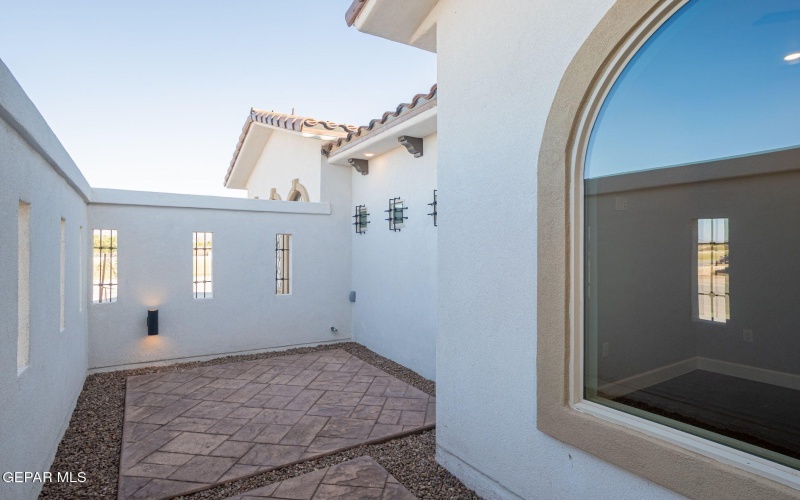 300 RIO DEL RANCHO Court, El Paso, TX 79932, 4 Habitaciones Habitaciones , ,1 BañoBaños,Residential,En Venta,300 RIO DEL RANCHO Court,0,933036