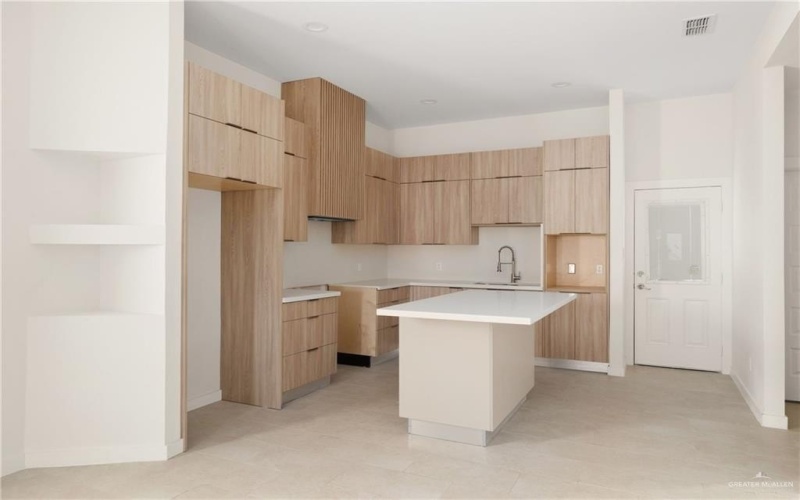 232 W Longoria Drive, Pharr, TX 78577, 3 Bedrooms Bedrooms, ,2 BathroomsBathrooms,Residential,For Sale,232 W Longoria Drive,0,485963