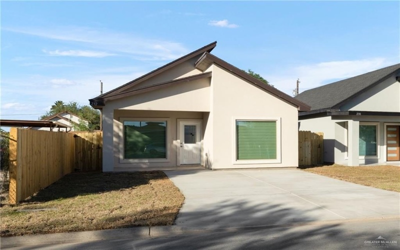 232 W Longoria Drive, Pharr, TX 78577, 3 Bedrooms Bedrooms, ,2 BathroomsBathrooms,Residential,For Sale,232 W Longoria Drive,0,485963