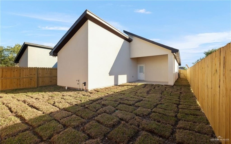 232 W Longoria Drive, Pharr, TX 78577, 3 Bedrooms Bedrooms, ,2 BathroomsBathrooms,Residential,For Sale,232 W Longoria Drive,0,485963