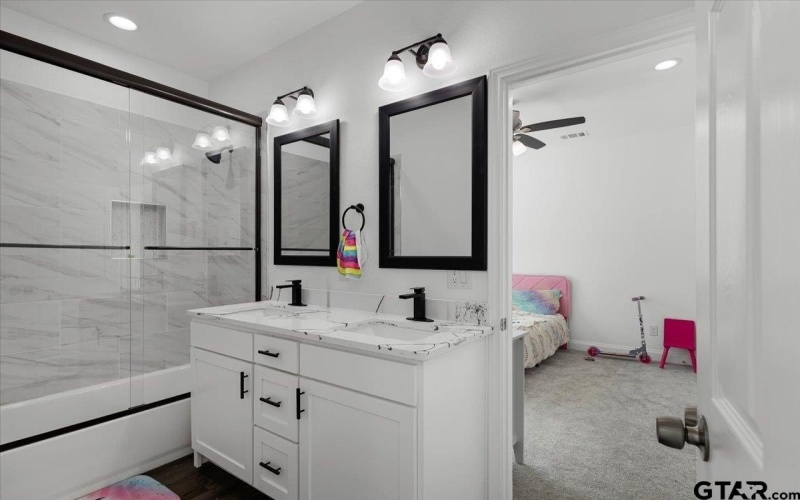 115 Labein Ave, Greenville, TX 75402, 4 Bedrooms Bedrooms, ,3 BathroomsBathrooms,Residential,For Sale,115 Labein Ave,0,25016037