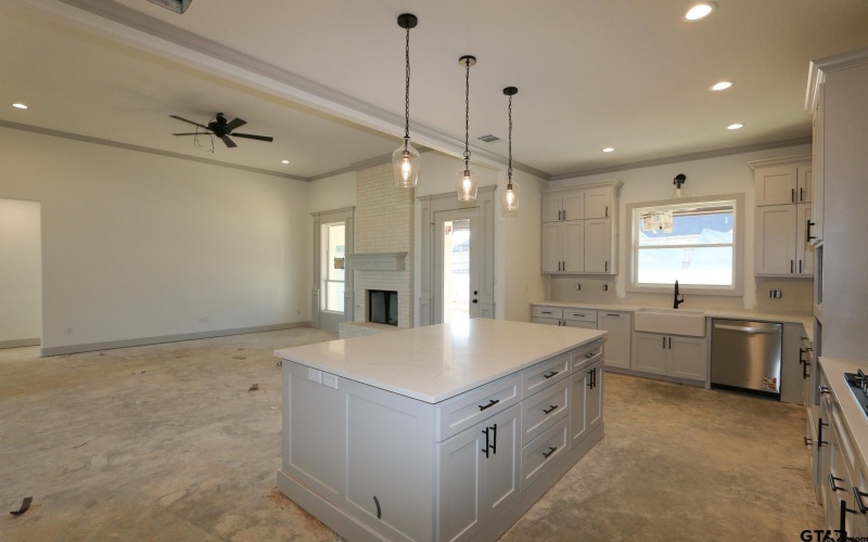 14121 Lexi Court, Tyler, TX 75703, 4 Bedrooms Bedrooms, ,2 BathroomsBathrooms,Residential,For Sale,14121 Lexi Court,0,25016046