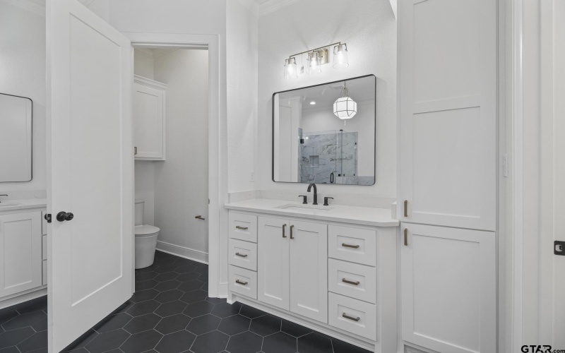 16519 Cooper Way, Tyler, TX 75703, 4 Bedrooms Bedrooms, ,3 BathroomsBathrooms,Residential,For Sale,16519 Cooper Way,0,25016049