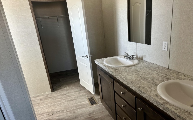 6890 N PR Prairie, Shallowater, TX 79363, 4 Habitaciones Habitaciones , ,2 BañosBaños,Residential,En Venta,6890 N PR Prairie,0,202562525