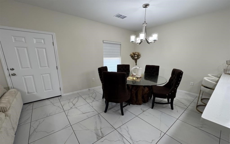 5821 Colegio Ln., Laredo, TX 78046, 4 Habitaciones Habitaciones , ,2 BañosBaños,Residential,En Venta,5821 Colegio Ln.,0,20254831