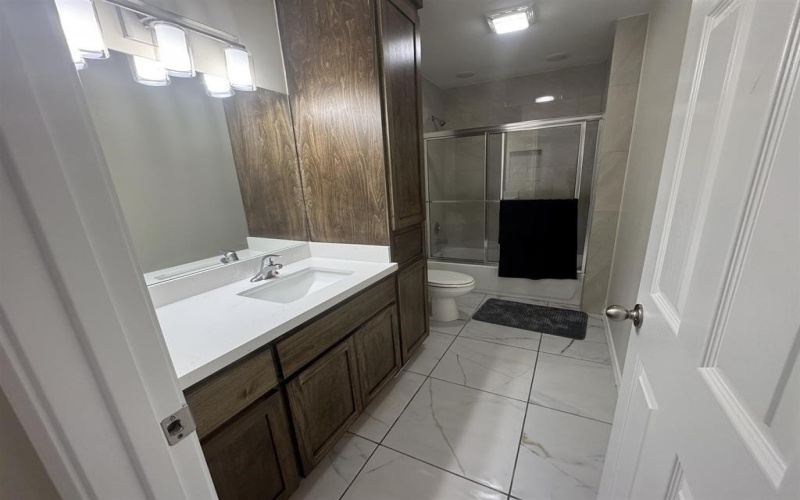 5821 Colegio Ln., Laredo, TX 78046, 4 Habitaciones Habitaciones , ,2 BañosBaños,Residential,En Venta,5821 Colegio Ln.,0,20254831