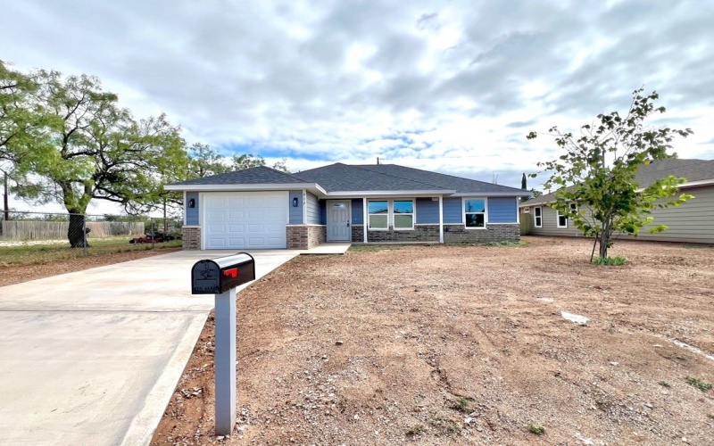 317 E 25th St, San Angelo, TX 76903, 3 Habitaciones Habitaciones , ,2 BañosBaños,Residential,En Venta,317 E 25th St,0,129608