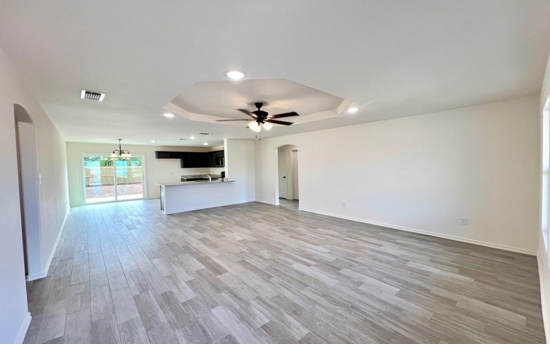 317 E 25th St, San Angelo, TX 76903, 3 Habitaciones Habitaciones , ,2 BañosBaños,Residential,En Venta,317 E 25th St,0,129608