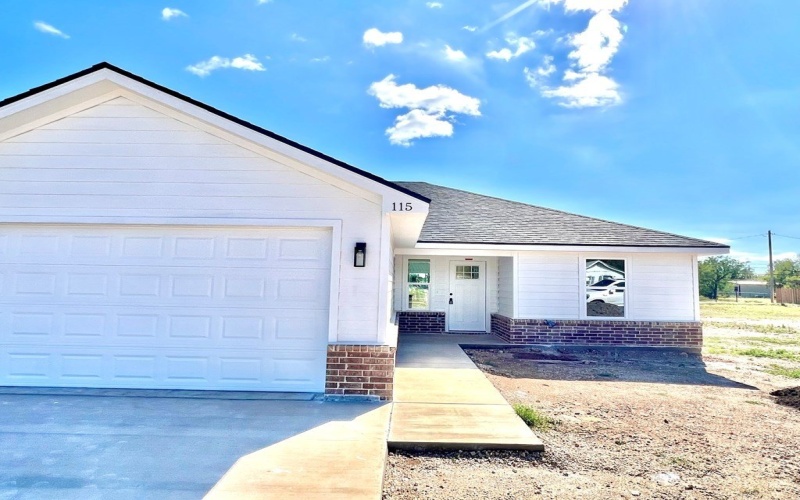 115 E 41st St, San Angelo, TX 76903, 3 Habitaciones Habitaciones , ,2 BañosBaños,Residential,En Venta,115 E 41st St,0,129609