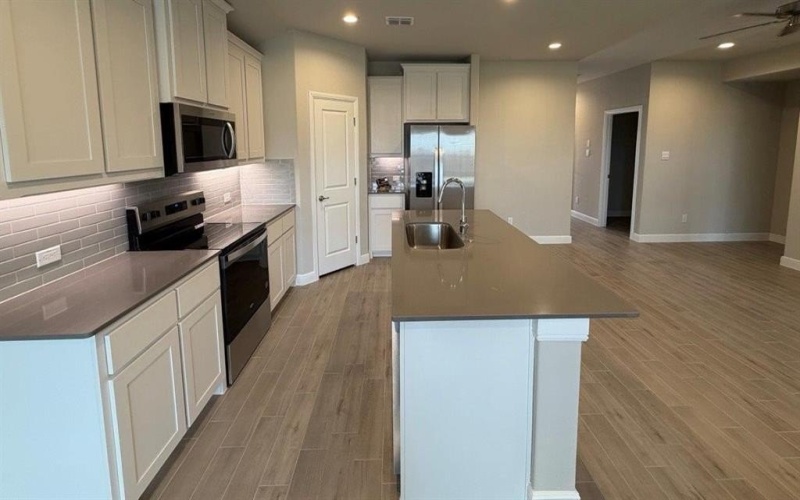 1704 RIVER BEND Road, Burleson, TX 76028, 4 Bedrooms Bedrooms, ,2 BathroomsBathrooms,Residential,For Sale,1704 RIVER BEND Road,0,21101312