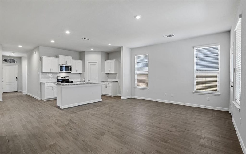 17728 REVERIE Road, Burleson, TX 76028, 5 Habitaciones Habitaciones , ,3 BañosBaños,Residential,En Venta,17728 REVERIE Road,0,21101320