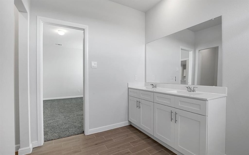 17728 REVERIE Road, Burleson, TX 76028, 5 Habitaciones Habitaciones , ,3 BañosBaños,Residential,En Venta,17728 REVERIE Road,0,21101320