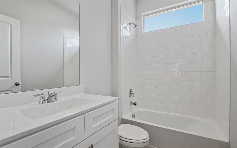 17728 REVERIE Road, Burleson, TX 76028, 5 Habitaciones Habitaciones , ,3 BañosBaños,Residential,En Venta,17728 REVERIE Road,0,21101320