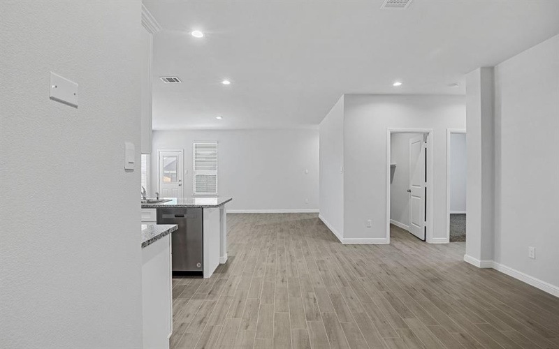 17728 REVERIE Road, Burleson, TX 76028, 5 Habitaciones Habitaciones , ,3 BañosBaños,Residential,En Venta,17728 REVERIE Road,0,21101320