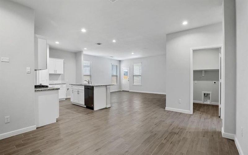 17728 REVERIE Road, Burleson, TX 76028, 5 Habitaciones Habitaciones , ,3 BañosBaños,Residential,En Venta,17728 REVERIE Road,0,21101320