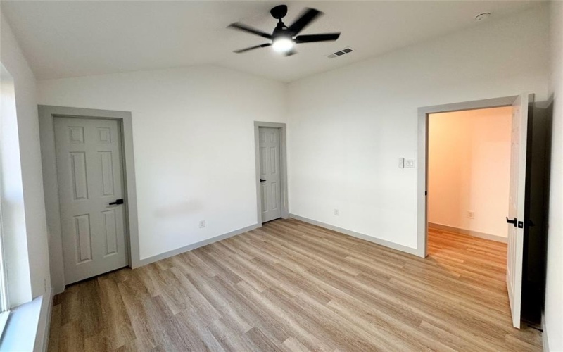 1509 Locust Street, Commerce, TX 75428, 6 Habitaciones Habitaciones , ,5 BañosBaños,Residential Multi Family,En Venta,1509 Locust Street,0,21101562