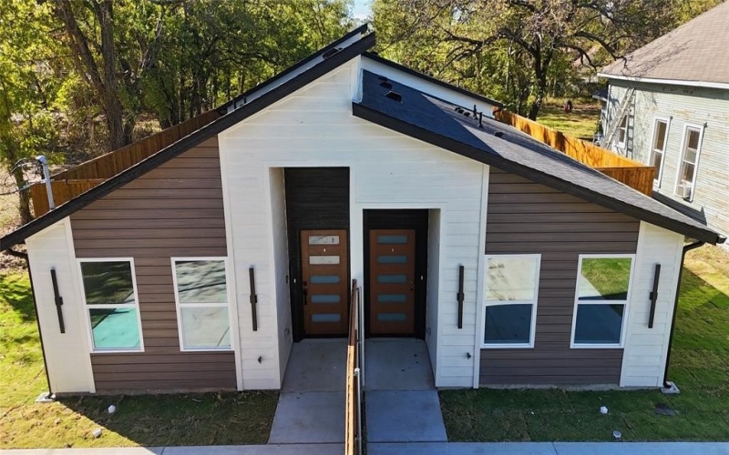 1509 Locust Street, Commerce, TX 75428, 6 Habitaciones Habitaciones , ,5 BañosBaños,Residential Multi Family,En Venta,1509 Locust Street,0,21101562