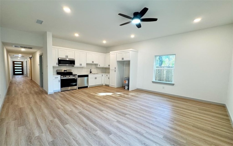 1509 Locust Street, Commerce, TX 75428, 6 Habitaciones Habitaciones , ,5 BañosBaños,Residential Multi Family,En Venta,1509 Locust Street,0,21101562