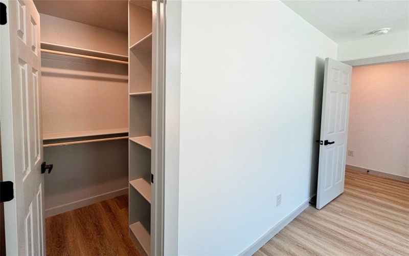 1509 Locust Street, Commerce, TX 75428, 6 Habitaciones Habitaciones , ,5 BañosBaños,Residential Multi Family,En Venta,1509 Locust Street,0,21101562