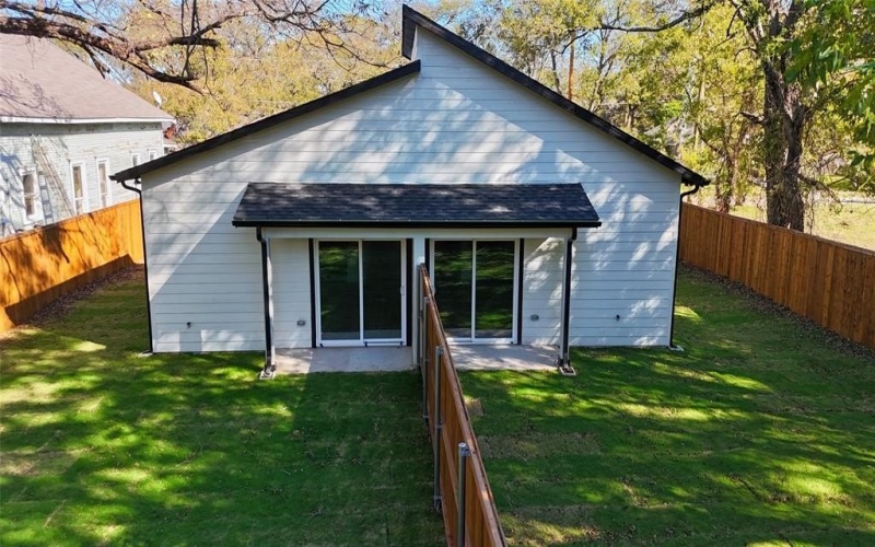 1509 Locust Street, Commerce, TX 75428, 6 Habitaciones Habitaciones , ,5 BañosBaños,Residential Multi Family,En Venta,1509 Locust Street,0,21101562