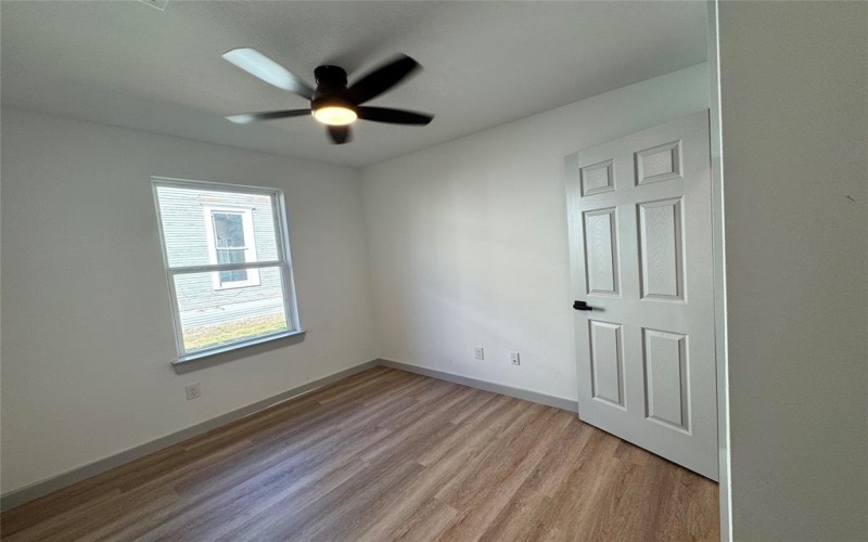 1509 Locust Street, Commerce, TX 75428, 6 Habitaciones Habitaciones , ,5 BañosBaños,Residential Multi Family,En Venta,1509 Locust Street,0,21101562