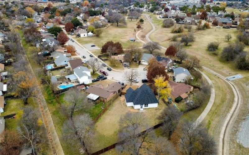 810 Foxwood Place, Lewisville, TX 75067, 3 Habitaciones Habitaciones , ,2 BañosBaños,Residential,En Venta,810 Foxwood Place,0,21101660